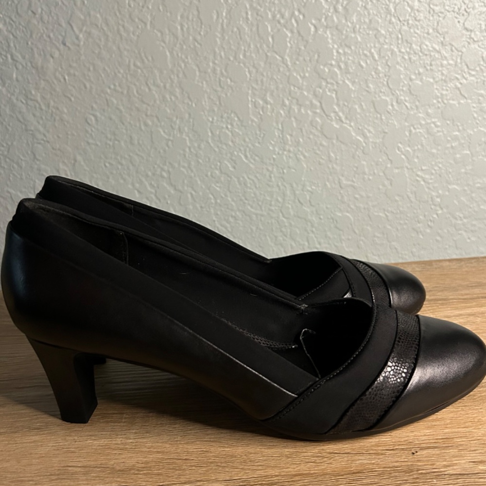 Easy Spirit - Picture 3 of 7